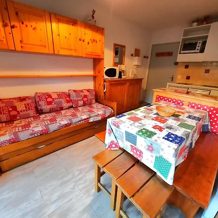 4 Pers Avec Balcon, Skis Aux Pieds, Les Menuires - Fr-1-452-31 * Saint-Martin-de-Belleville